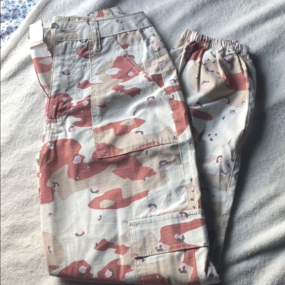 WILD FABLE: Cute Camo Cargo Pants